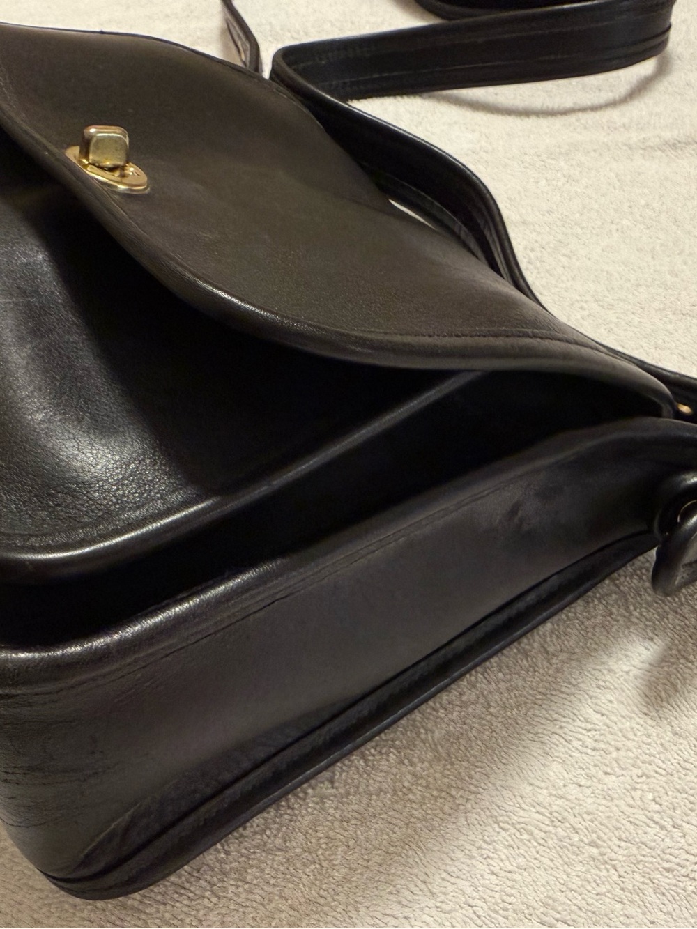 Vintage Black Coach 9061 Rambler’s Legacy Crossbody Leather Bag - Picture 6 of 10